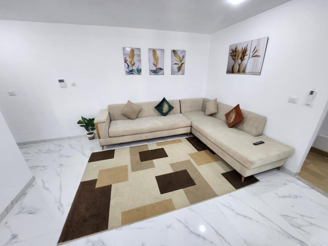 Elegant S1 Meuble Garde A Ariana -Tunis Apartment Exterior photo